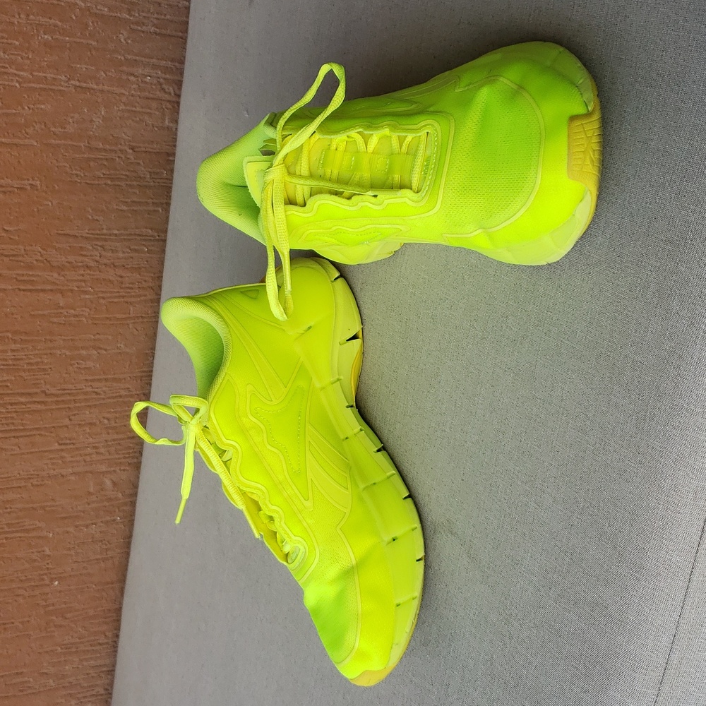 Reebok x Victoria Beckham Tennis Shoes, Men’s Size 7